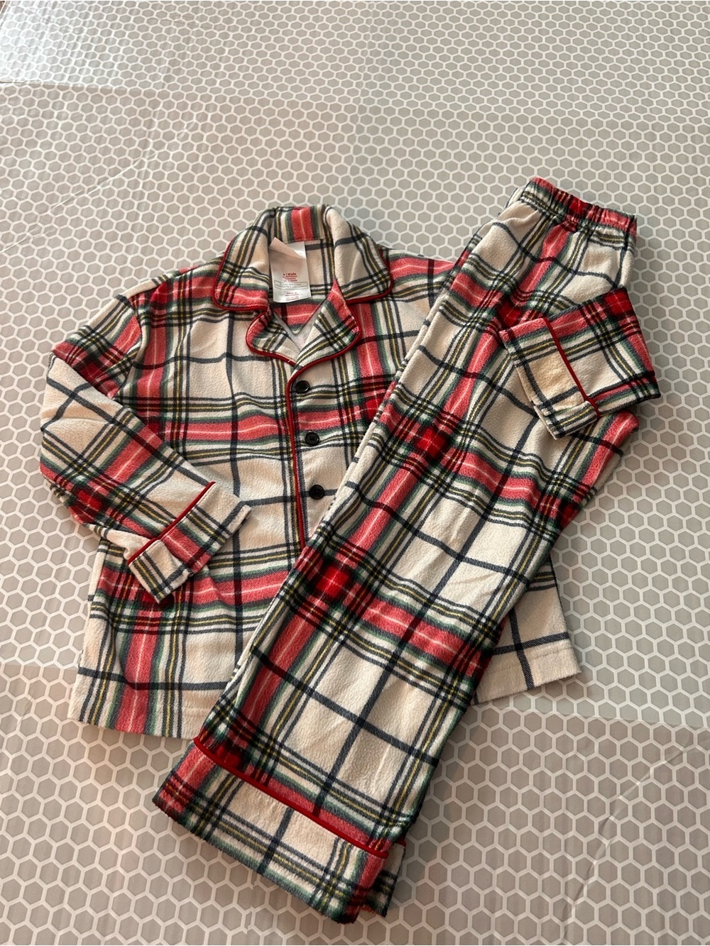 Wondershop Kids Red Plaid Fleece Pajama Set Size 4